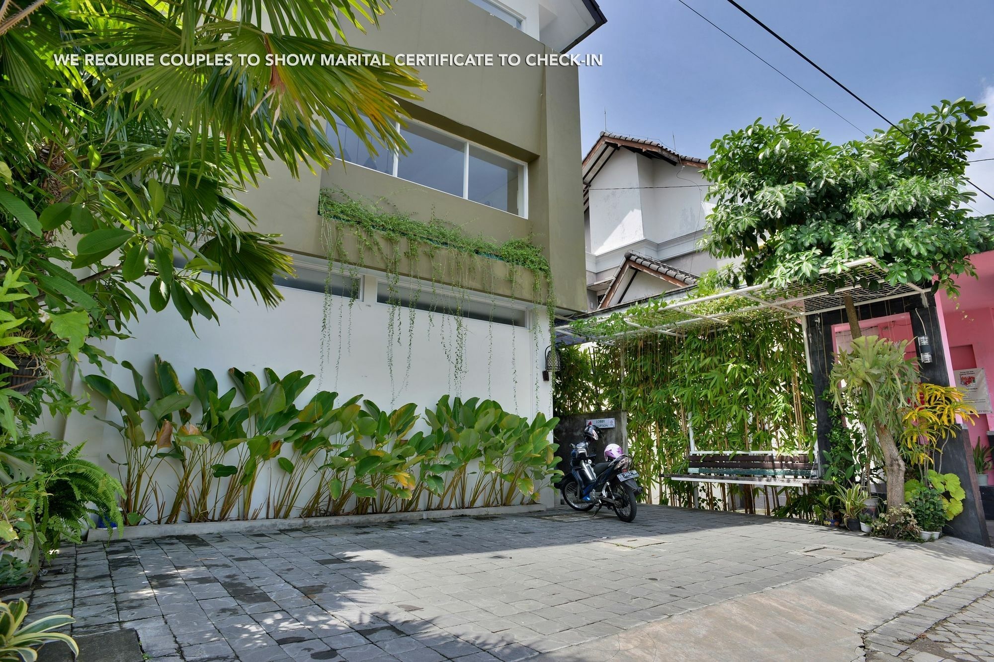 Zen Rooms Pogung Syariah Kejayan Luaran gambar